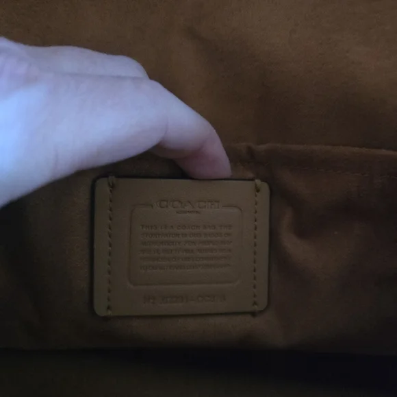 Coach Purse In Great Condition - Picture 4 of 9